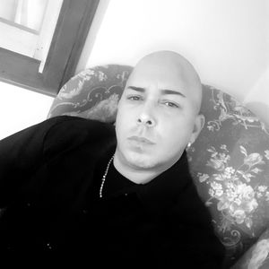 Meet your Posher, Roberto rivera